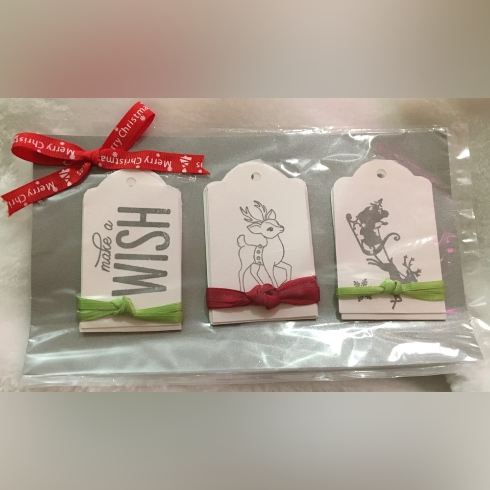 Christmas sleigh Gift Tags and Ribbons